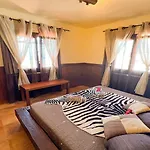 Preciosa Casa Cristian Y Maria Con Piscina Privada ヴィラ ティアス