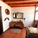 Preciosa Casa Cristian Y Maria Con Piscina Privada ヴィラ ティアス