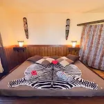 Preciosa Casa Cristian Y Maria Con Piscina Privada * ティアス